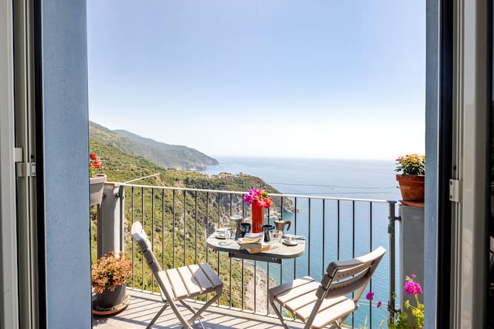 Cinque Terre-blue Path Apartment - Vernazza