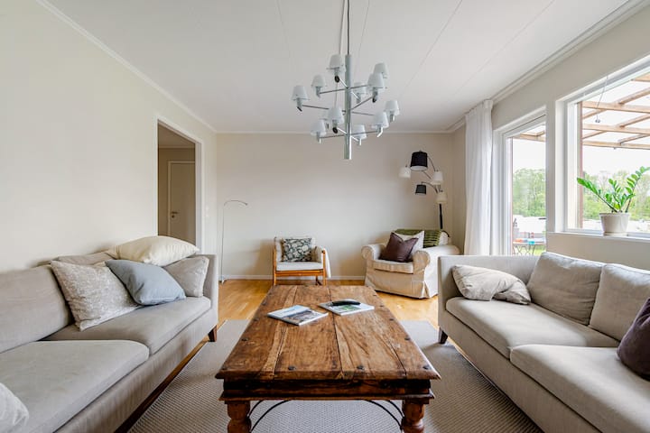 Eget Hus I Lantlig Slottsmiljö - Sigtuna