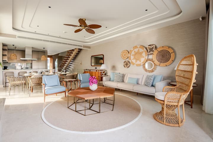 Exclusive Beach Villa | Pool, Views & Smart Home - Bodrum