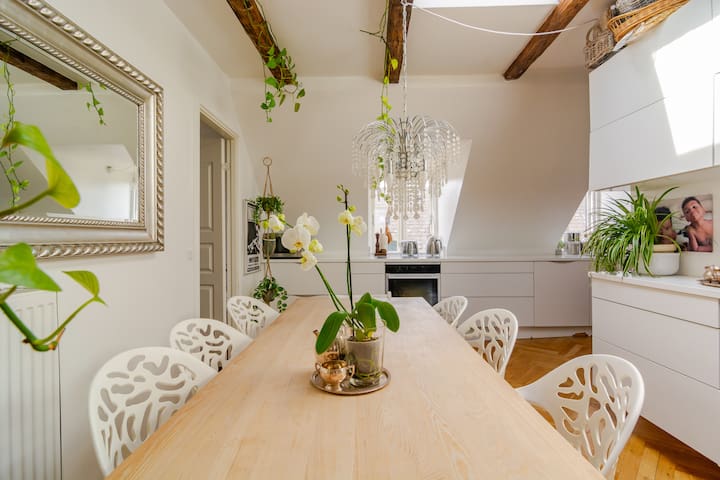 Amazing stay in luxury and location gallery image 3