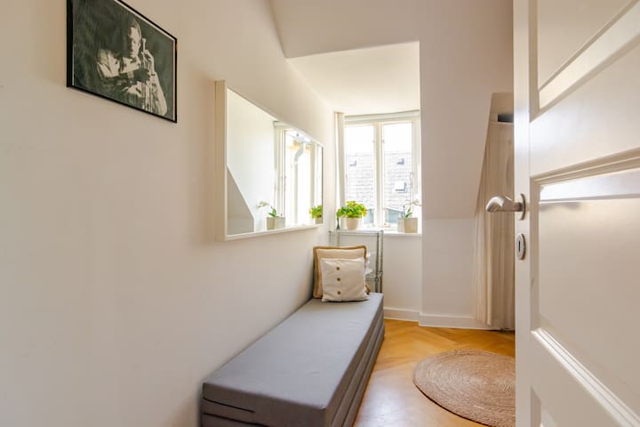 Amazing stay in luxury and location gallery image 4