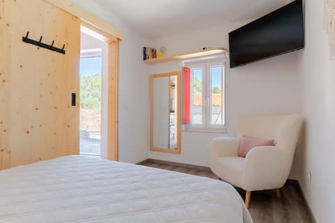 Successful Airbnb property: Corner of Joy—the best view that captures Aljezur. in Aljezur