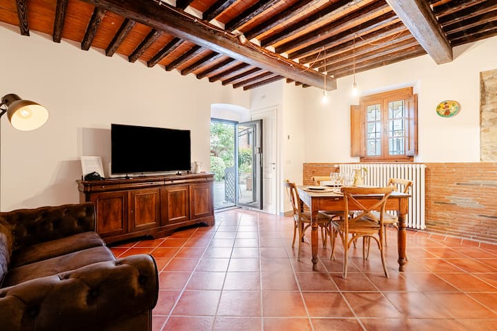 Charme House In Antico Borgo - Spa - Vinci