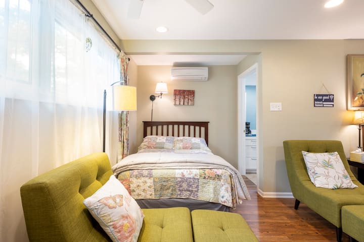 Murphy Oaks Guestroom