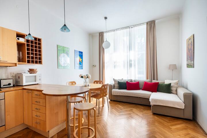 All The Rooms managed Airbnb listing 1