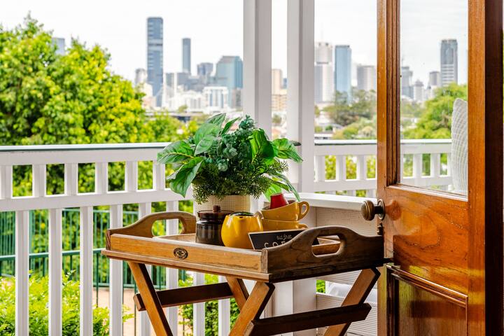 Exclusive Riverfront Queenslander Private Pool gallery image 5