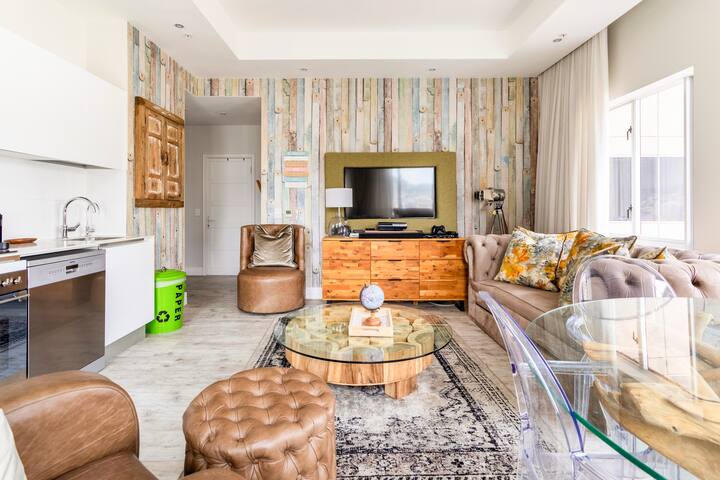 Suite in Hotel in CBD near Waterfront gallery image 2