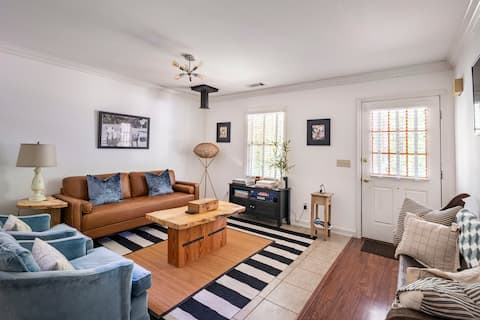 Top Airbnb: Quiet guesthouse on horsefarm in Hickory Flat in Atlanta Suburbs