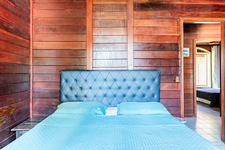 Room 3 with air conditioning - main house - pool view