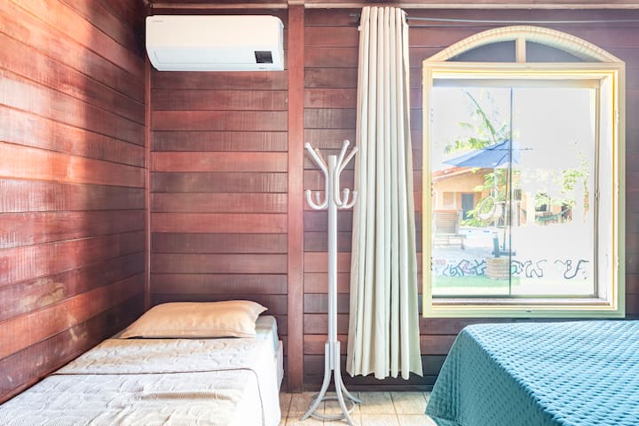 Room 3 with air conditioning - main house - pool view