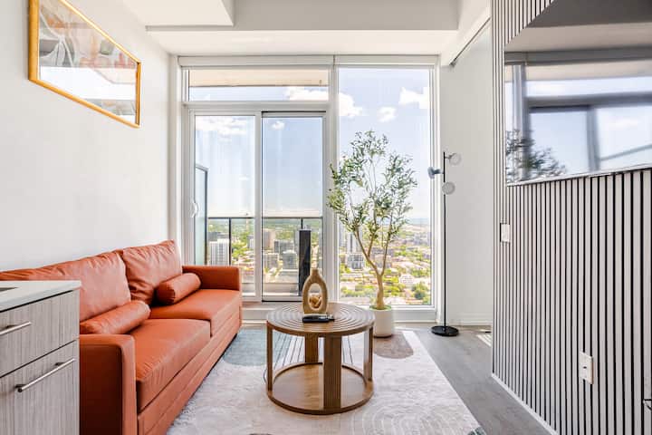 Cozy Downtown | Free Parking | Sleeps 6 - Toronto