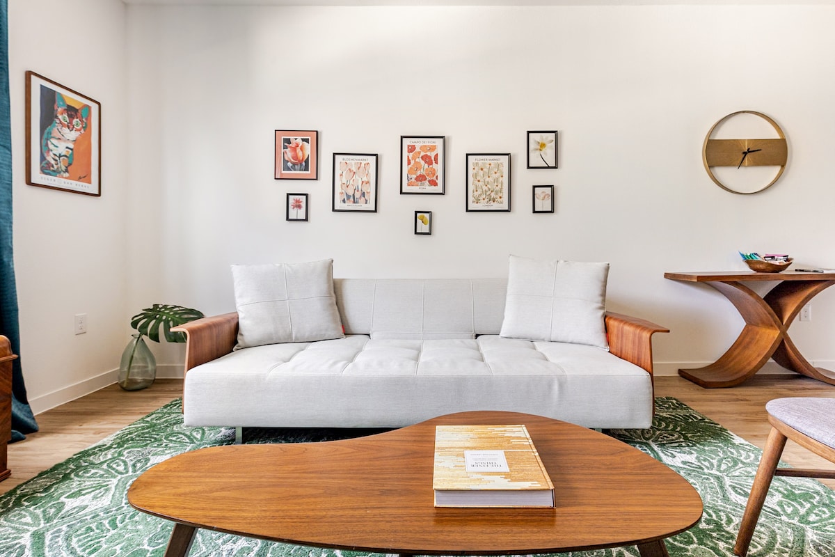 Luxury MCM Apartment Near Airport
