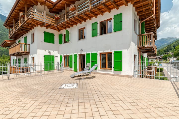 Bocenago ~ Duplex Con Grande Solarium Panoramico - Pinzolo