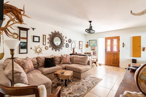 Top Airbnb: MissionLnLove in North Mountain