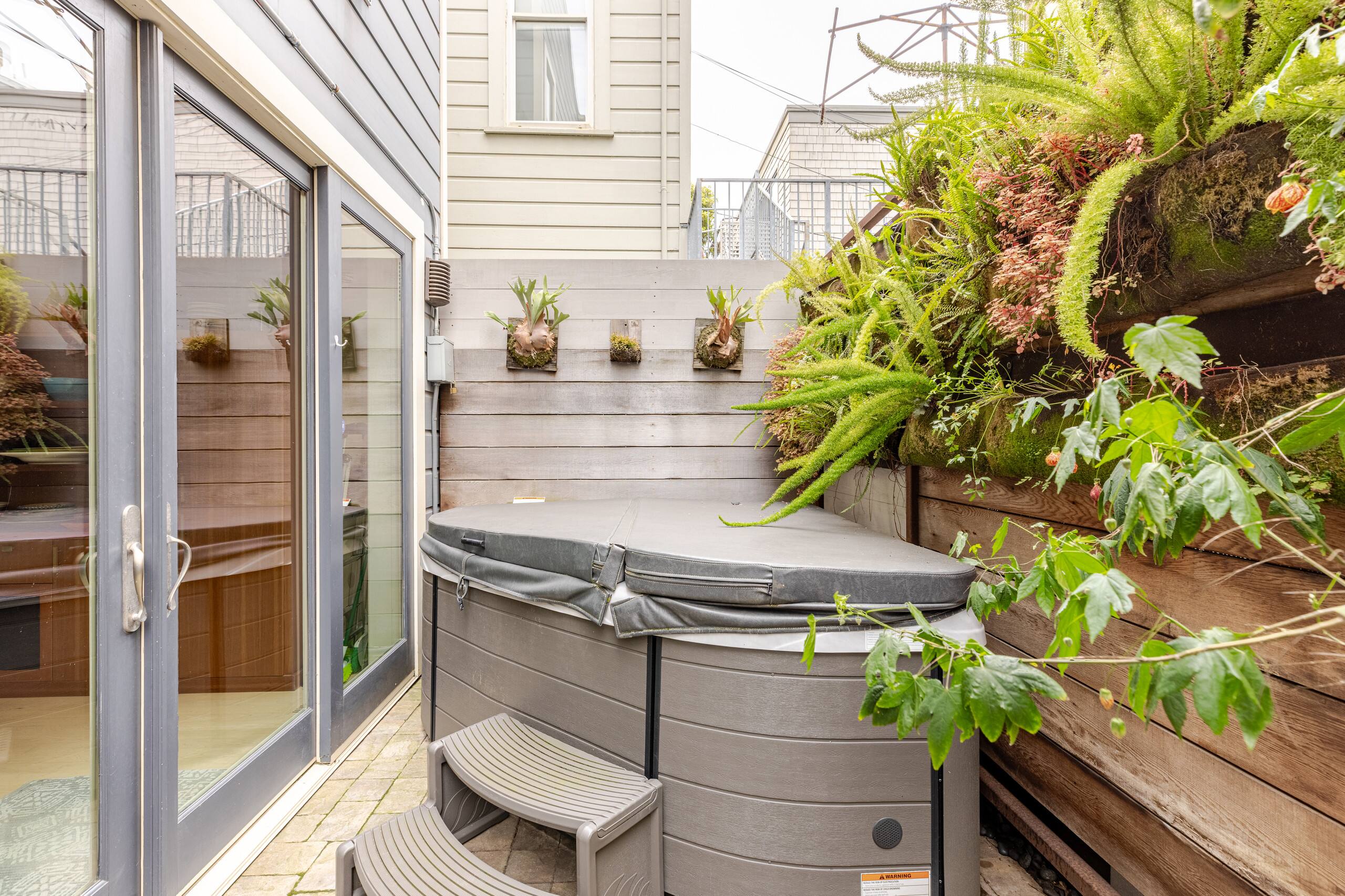 Home in San Francisco · ★4.82 · 4 bedrooms · 4 beds · 3.5 baths - Image 64