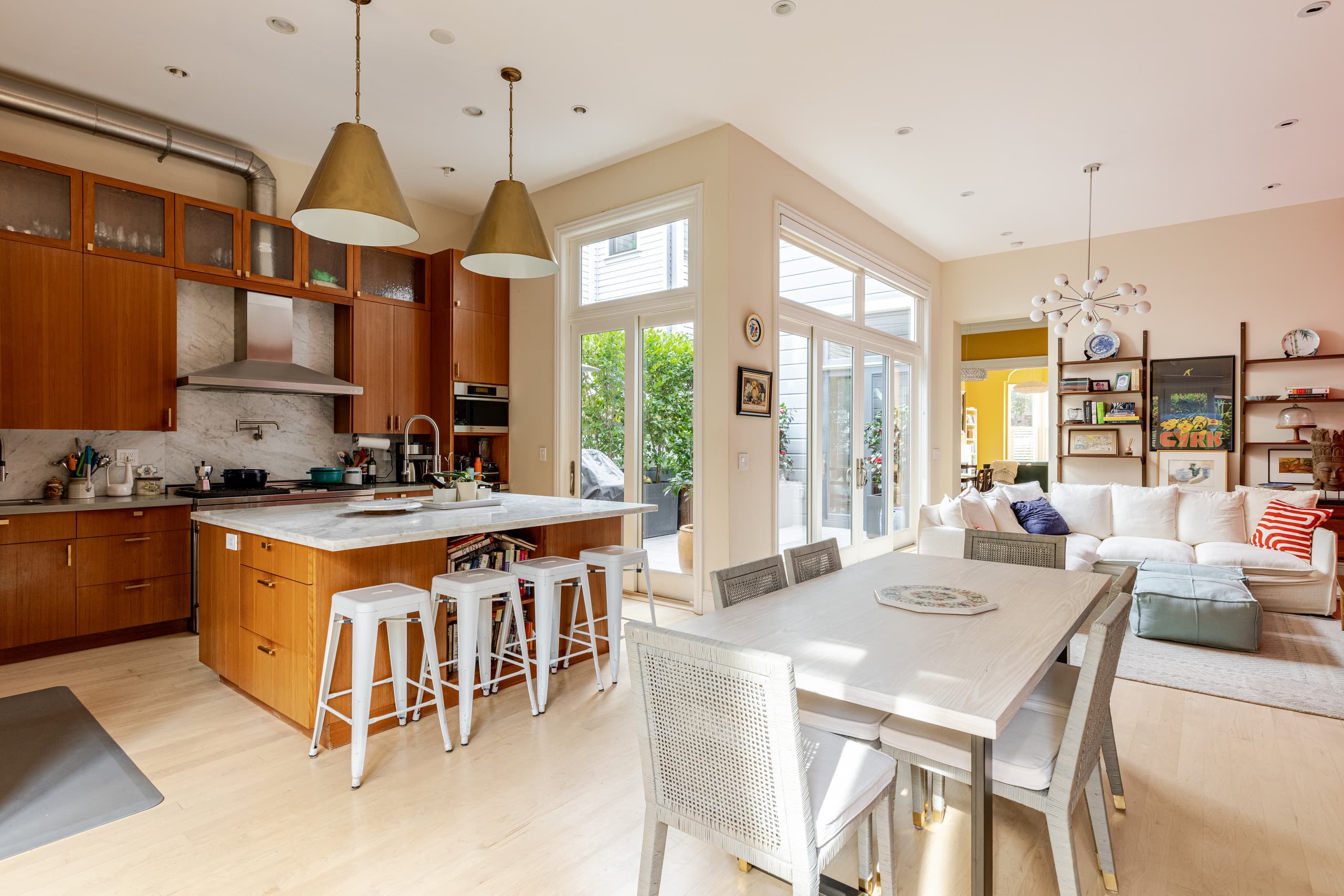 Home in San Francisco · ★4.82 · 4 bedrooms · 4 beds · 3.5 baths - Image 2