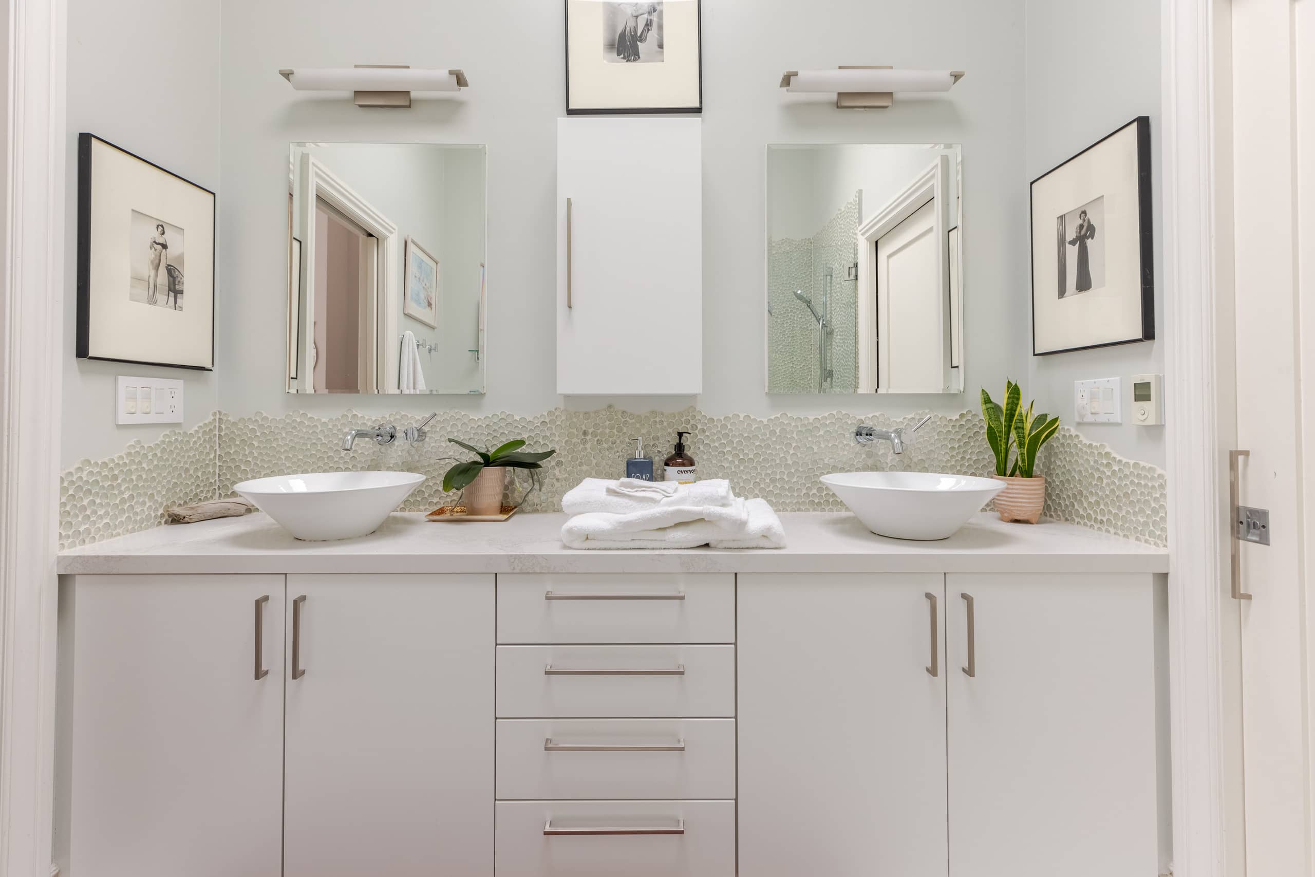 Home in San Francisco · ★4.82 · 4 bedrooms · 4 beds · 3.5 baths - Image 44