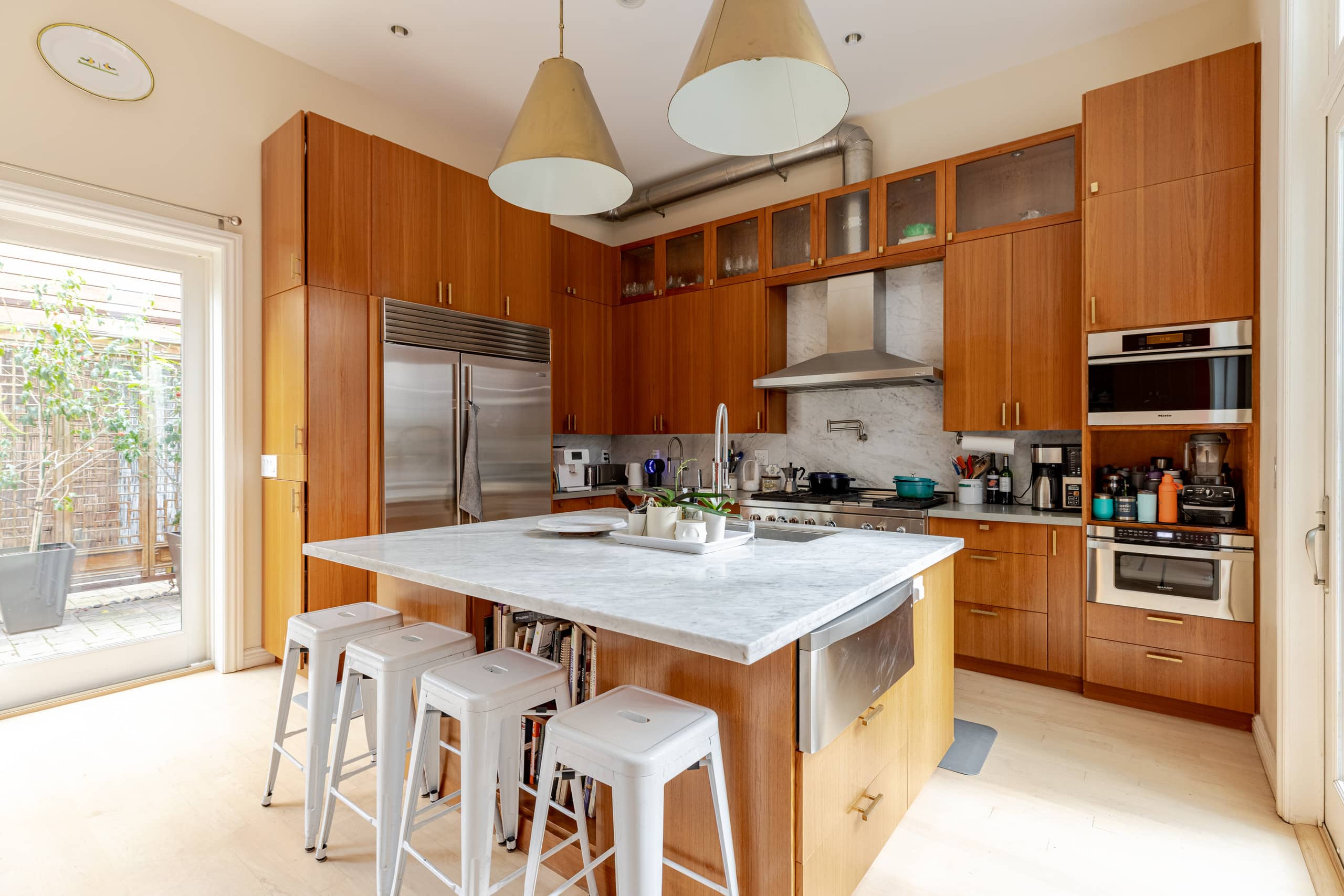 Home in San Francisco · ★4.82 · 4 bedrooms · 4 beds · 3.5 baths - Image 5