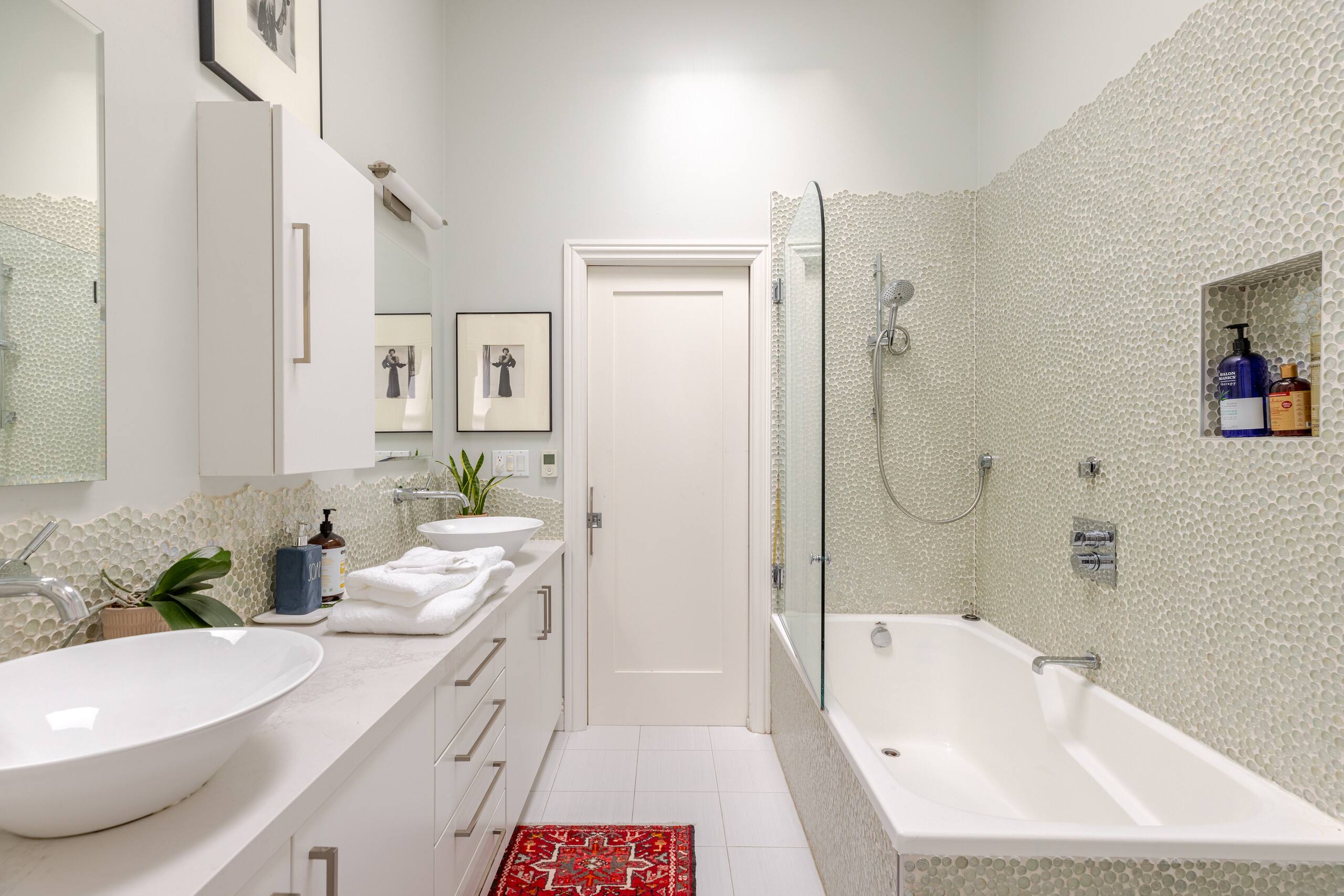 Home in San Francisco · ★4.82 · 4 bedrooms · 4 beds · 3.5 baths - Image 10