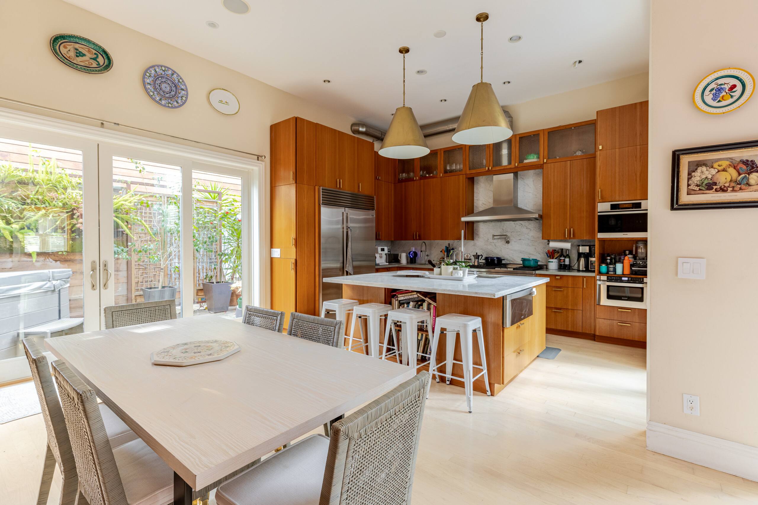 Home in San Francisco · ★4.82 · 4 bedrooms · 4 beds · 3.5 baths - Image 35