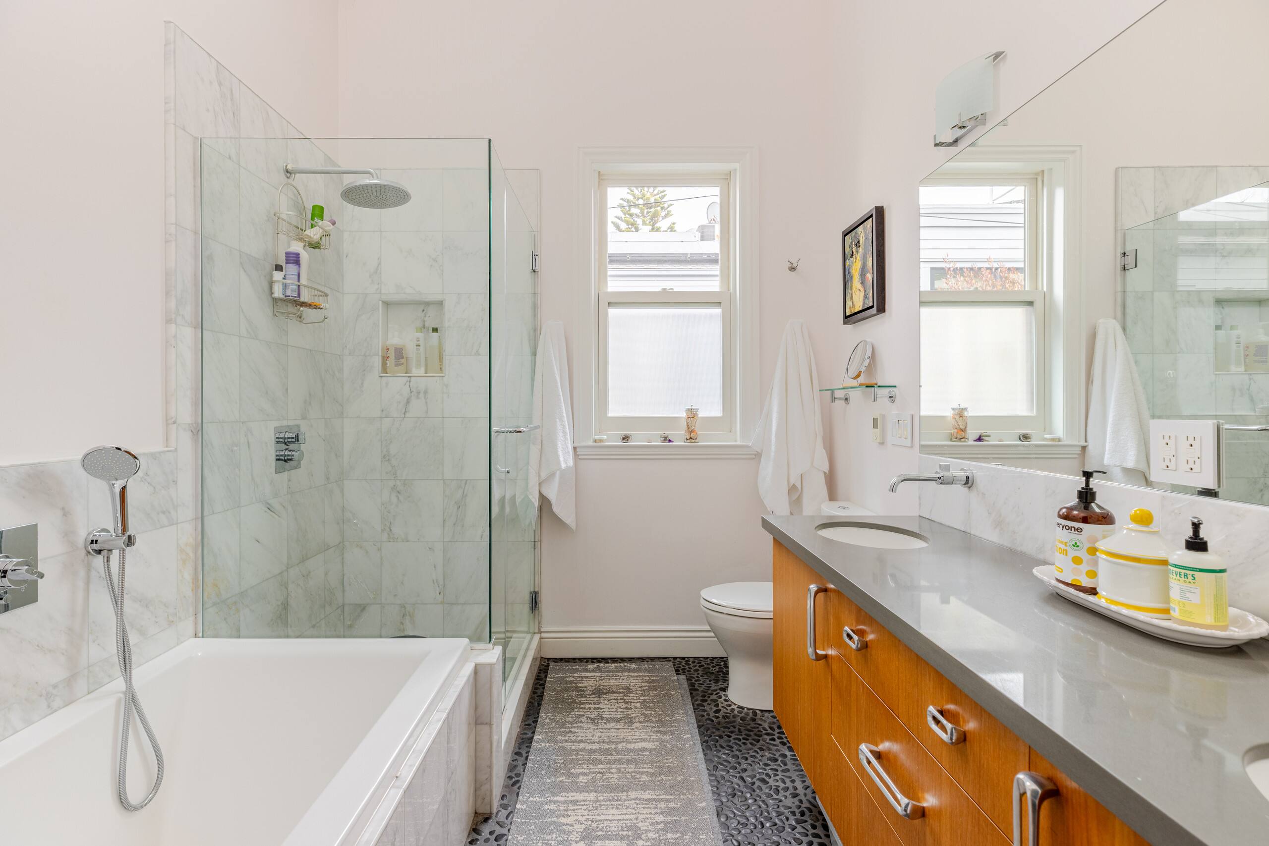 Home in San Francisco · ★4.82 · 4 bedrooms · 4 beds · 3.5 baths - Image 53