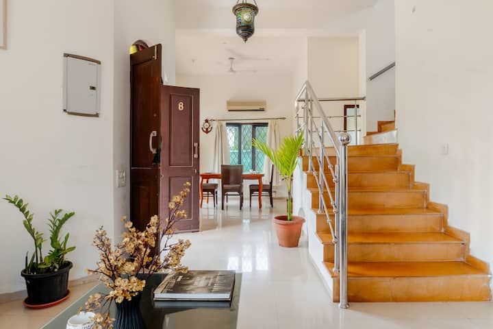 Living room image 2