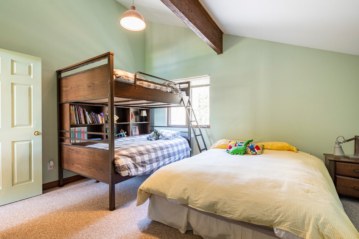 საძინებელი 4