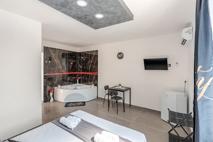 Hydromassage - Camera Fuoco - Serenity Charme - Torre del Greco