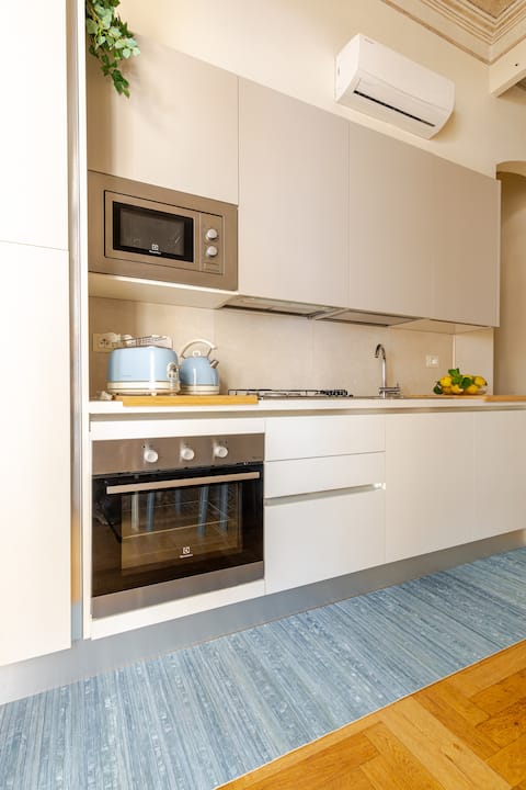Successful Airbnb property: 5TERRE clean, cozy and ideally located in La Spezia