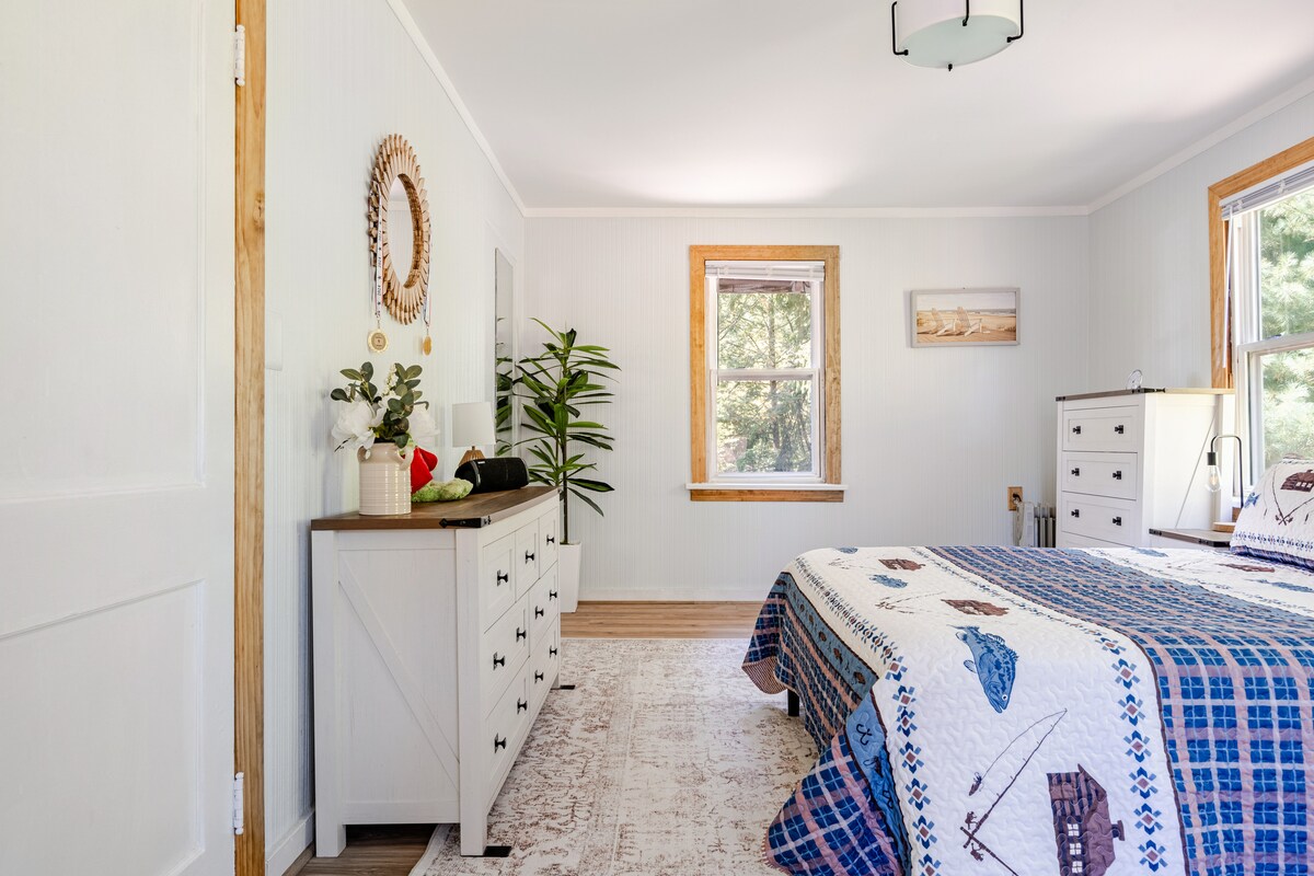 Medford Lakes Cabin