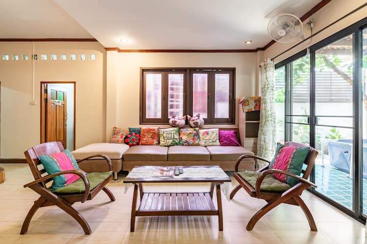 Sweet 4 Bedrooms Thai House In Central Cm - Chiang Mai