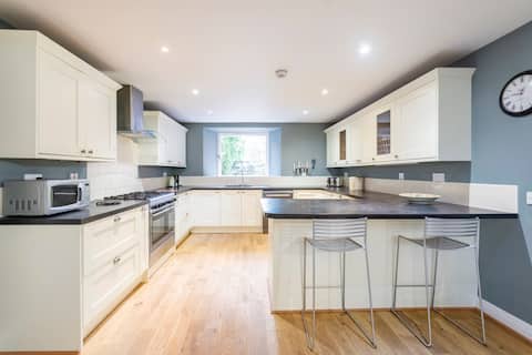 Fully restored Georgian townhouse in Perth