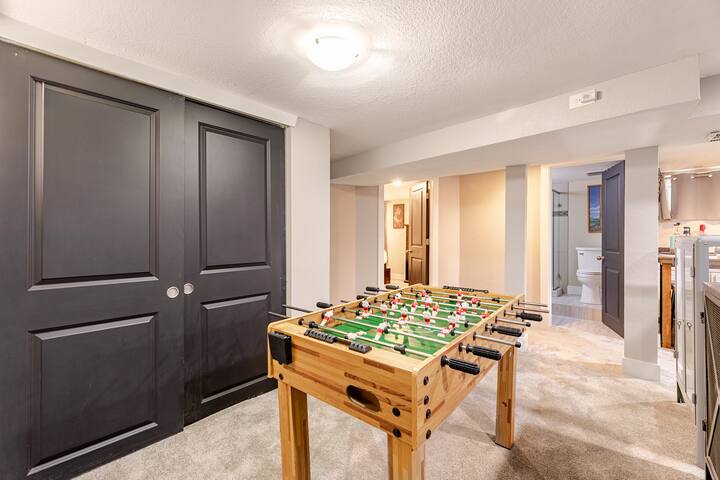 Large House w/ Arcade -Walk to Stadium & Breweries gallery image 4