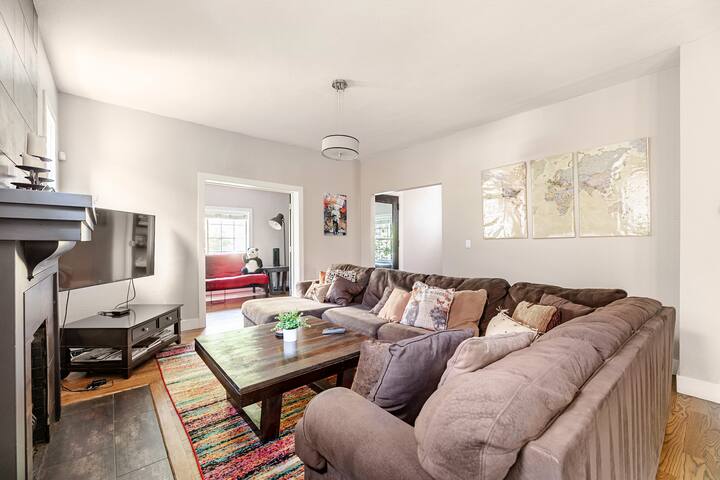 Large House w/ Arcade -Walk to Stadium & Breweries gallery image 3