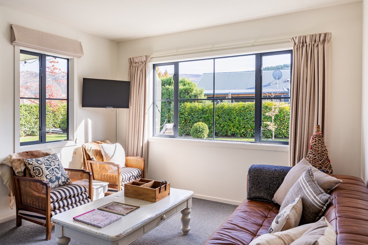 Top Airbnb: Clyde Cottage - The Guest Rest in Central Otago District East