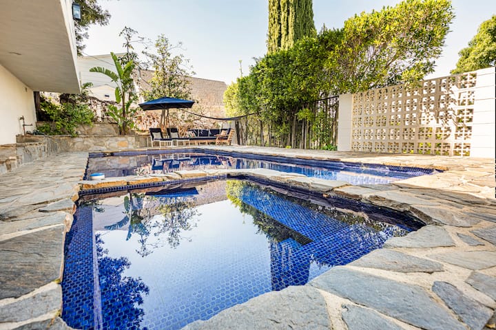 Private Stylish Studio Guest Suite w/ Pool