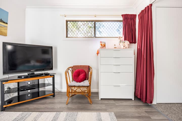 Warner’s Bay Private Studio - Newcastle
