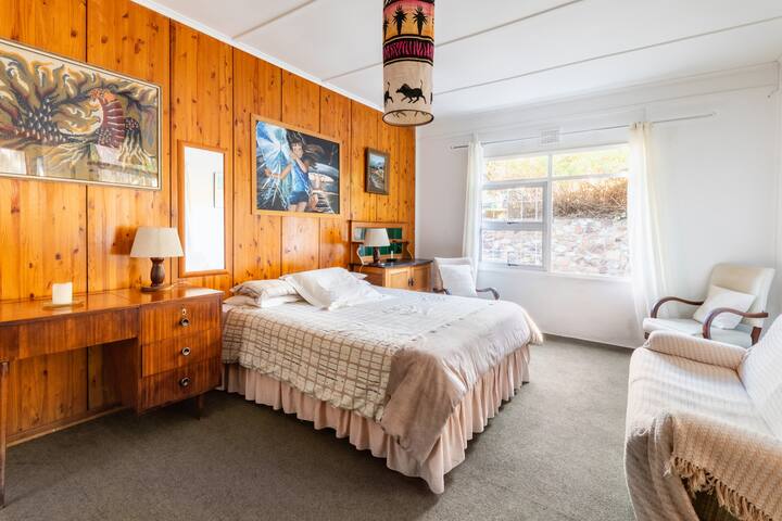 Whale Tail Cottage gallery image 3