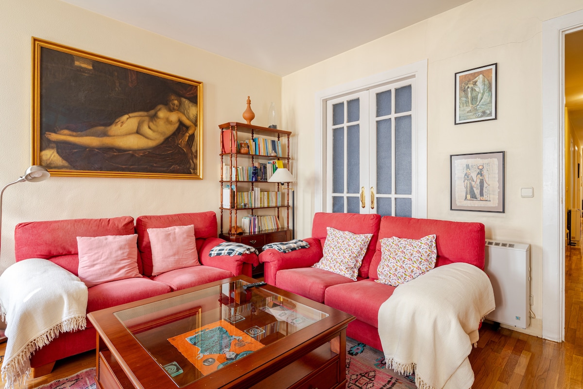 Top performing Airbnb: Great renovated apartment (110m2) in Ciudad Vieja in A Coruña