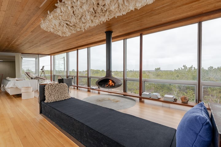 Modern Architectural Gem with Panoramic Coastline Views