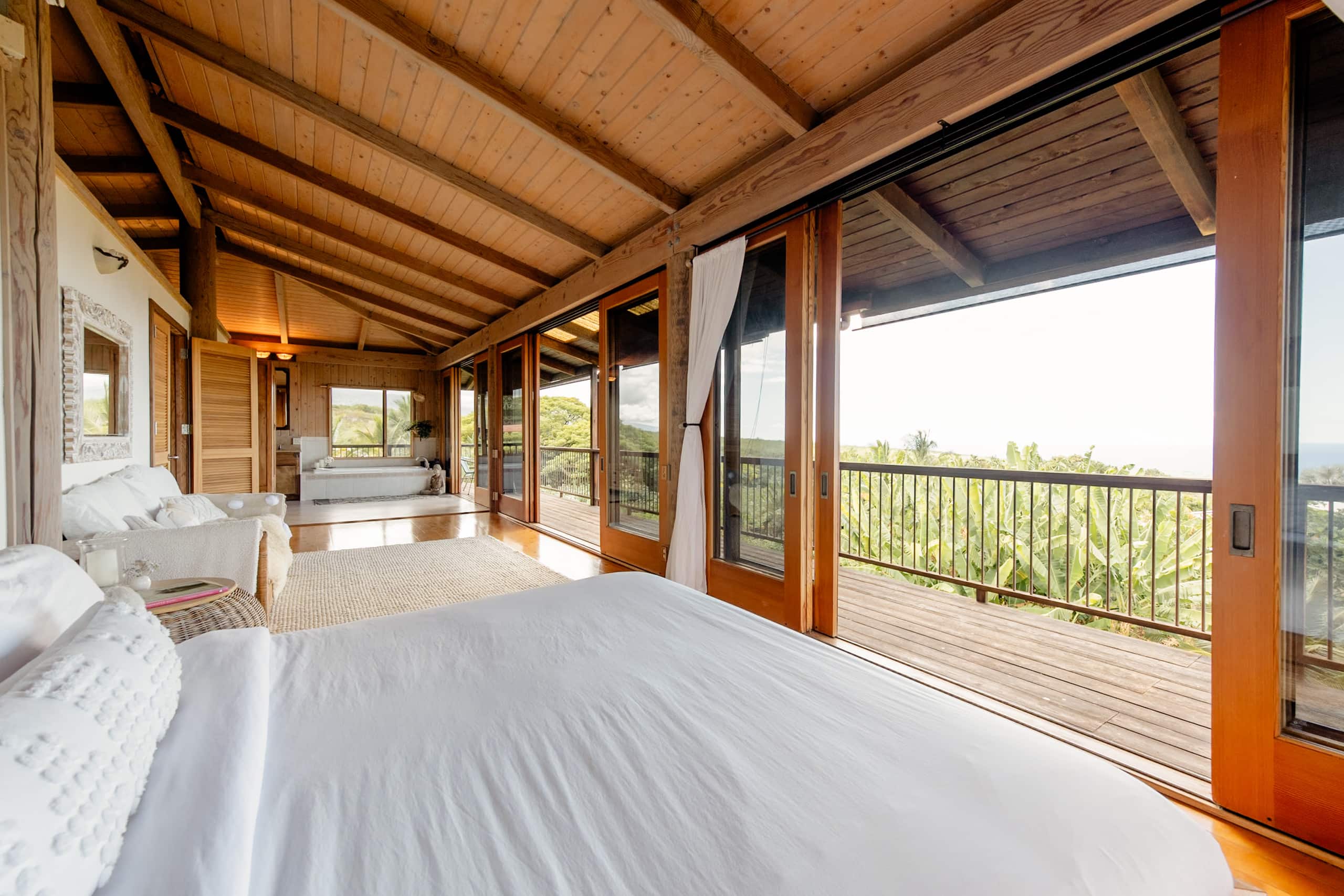 Home in Captain Cook · ★4.96 · 2 bedrooms · 2 beds · 1.5 baths - Photo 18