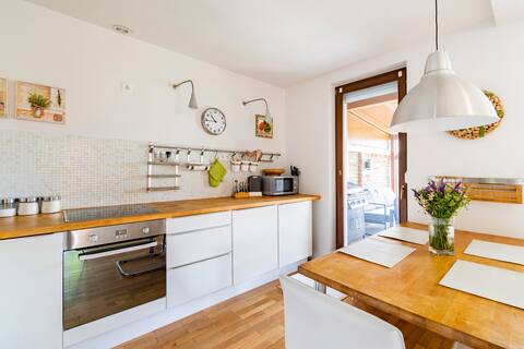 Vacation house 10 minutes from beach by foot