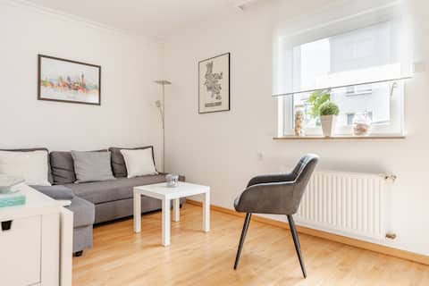 Leistungsstarkes Airbnb: Modern flat near to the airport in Unterrath