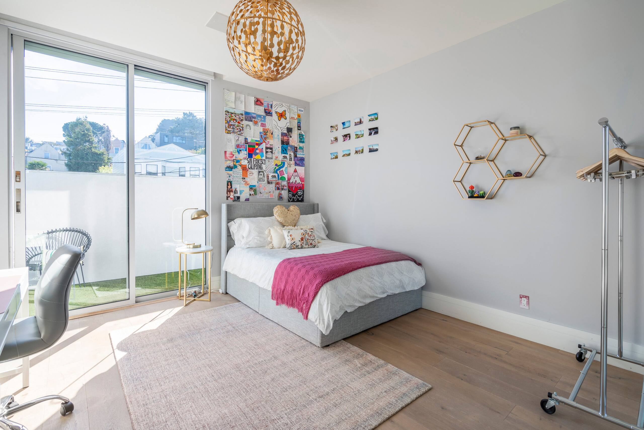 Townhouse in San Francisco · ★5.0 · 4 bedrooms · 4 beds · 3 baths - Image 25