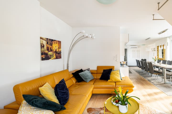 Near Palace Schönbrunn – Apt. 12