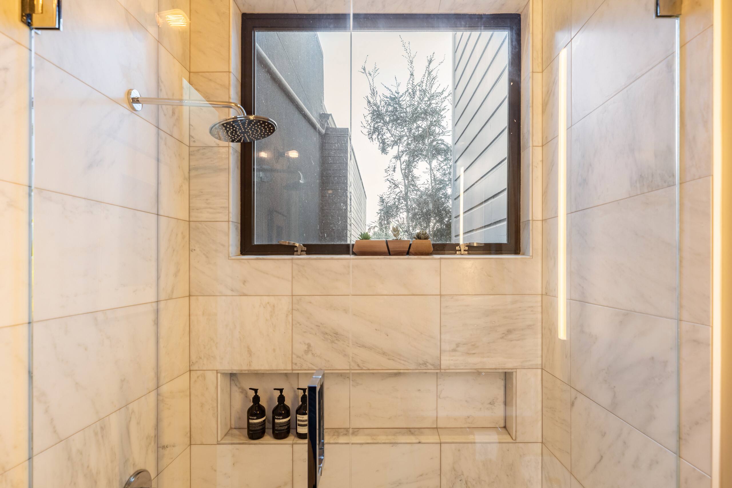 Townhouse in San Francisco · ★4.92 · 3 bedrooms · 3 beds · 2.5 baths - Image 41