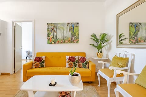 Top Airbnb: Our Little Corner in Mafamude