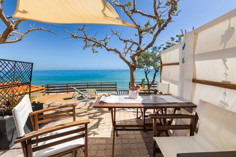 Picturesque house with amazing view by the sea