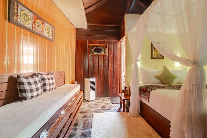 Tempat tidur queen size (160x200)