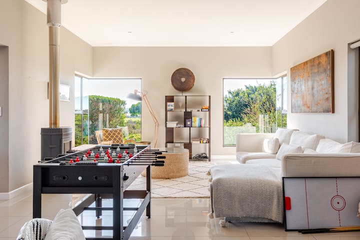 Stylish Living On Fynbos Golf Estate / Hot Tub - Langebaan